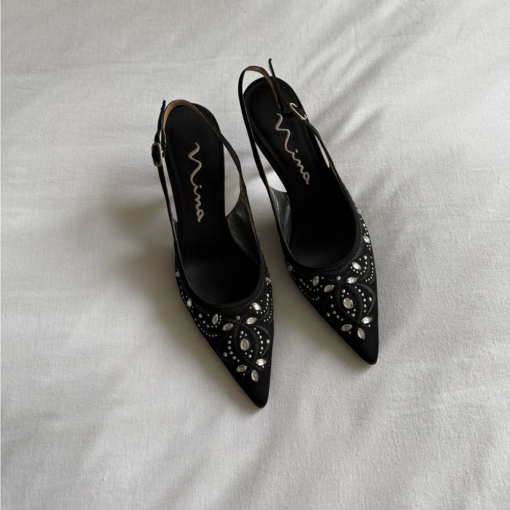 Nina Alaura Black Slingback Gemstone Heels - Picture 4 of 7